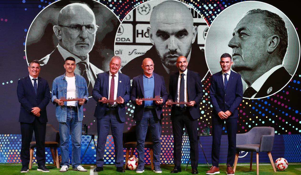 إسبانيا تستدعي الركراكي لتعلم "سر الهزيمة"